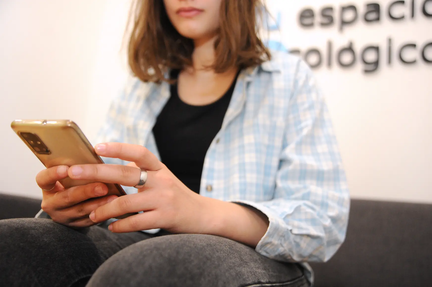 Adicción a internet en adolescentes